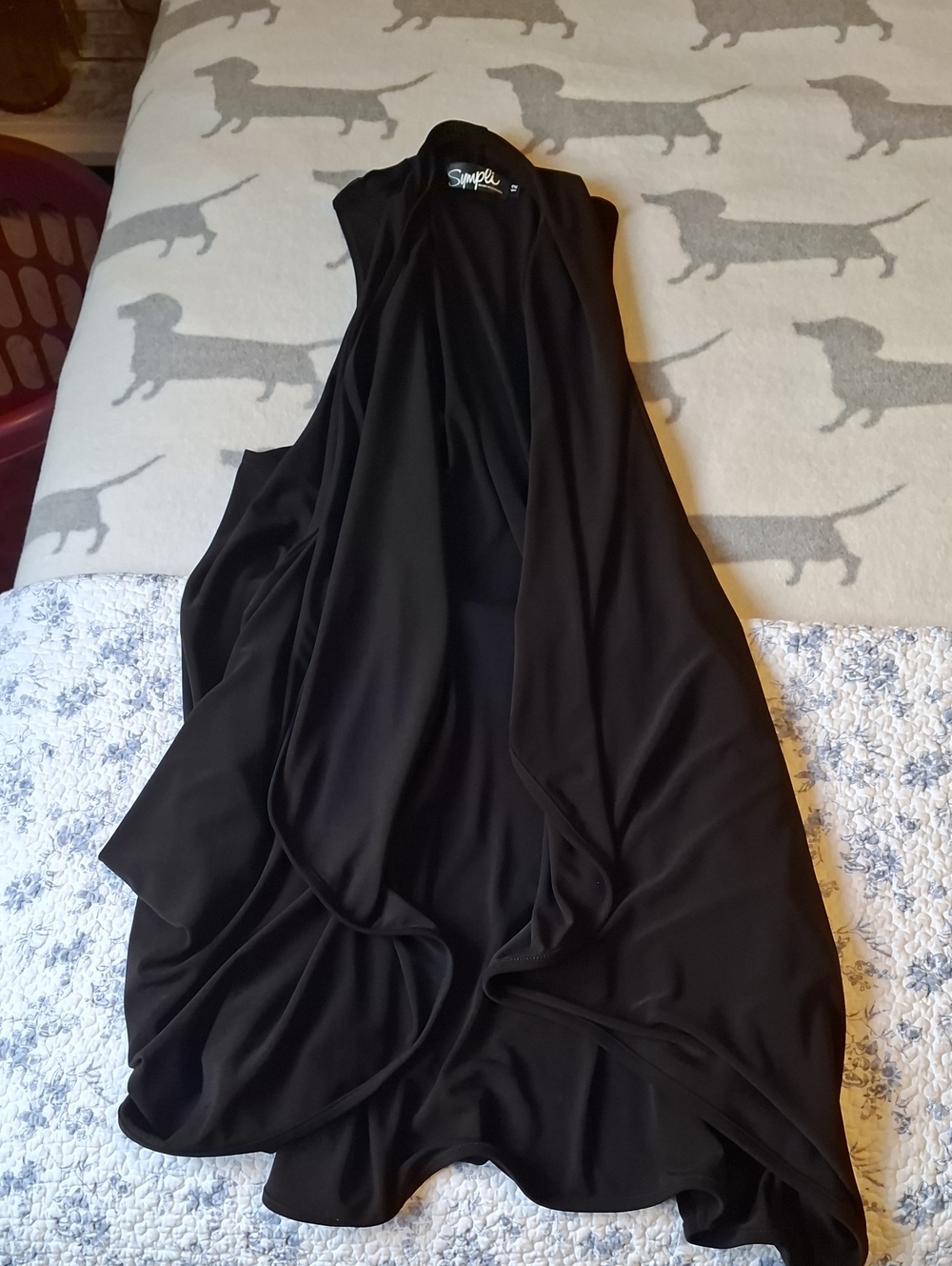 Sympli Black Sleeveless Vest